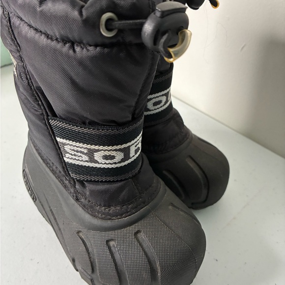 Black Sorel Snow Boots Toddler SZ 6 - Picture 2 of 8
